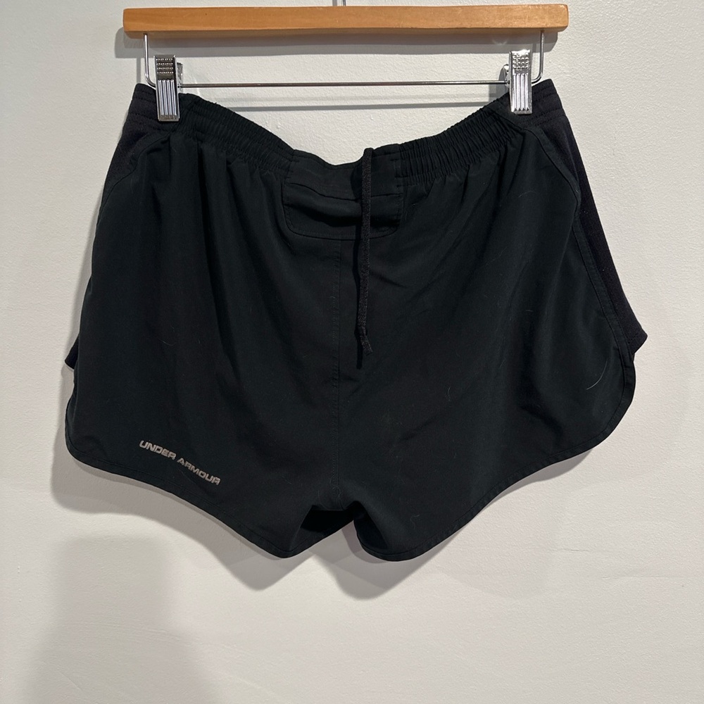 Under Armour Women’s Medium Black Athletic Running Shorts Drawstring Lightweight - Picture 2 of 5